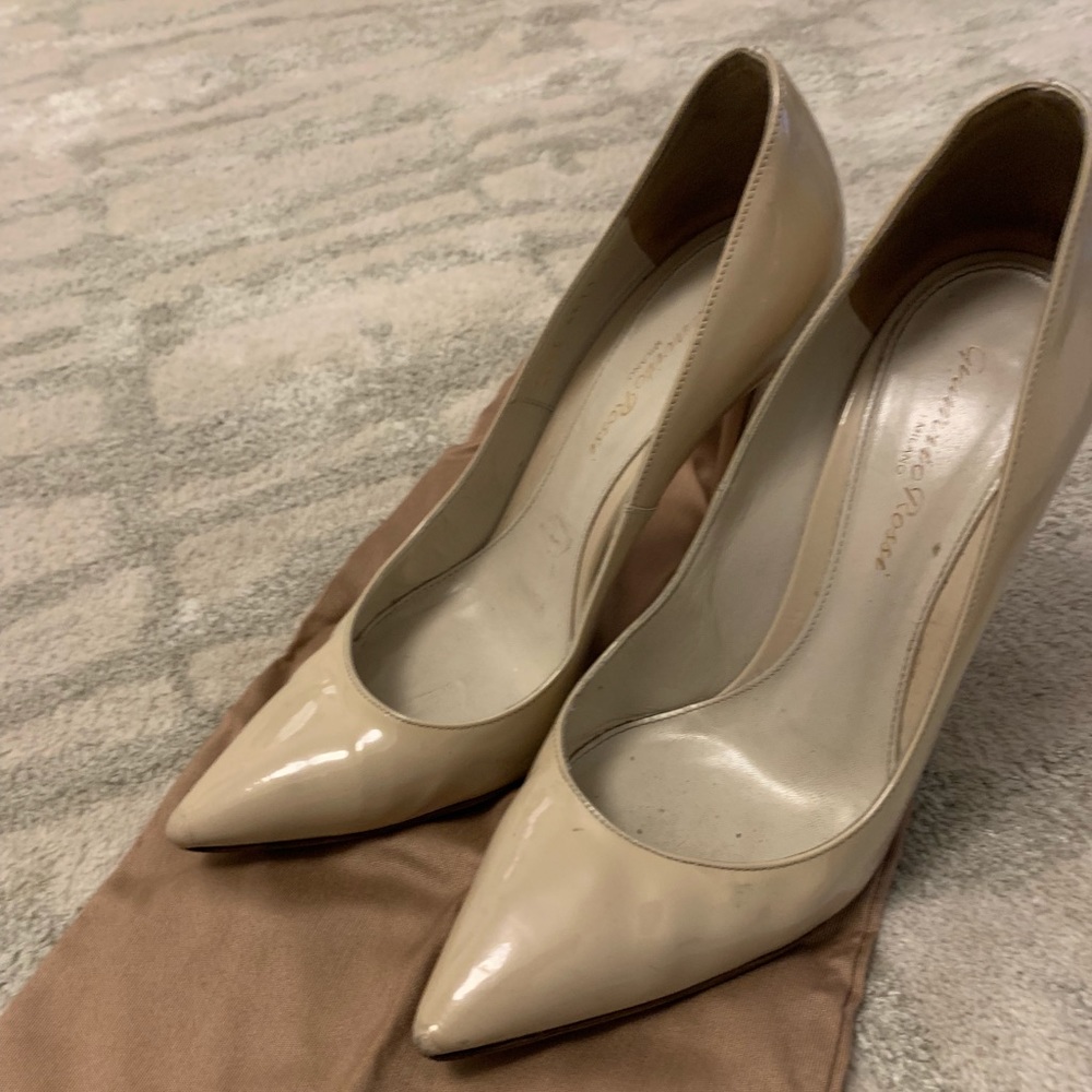 Gianvito Rossi Pointy Toe Patent Pump Size 36.5